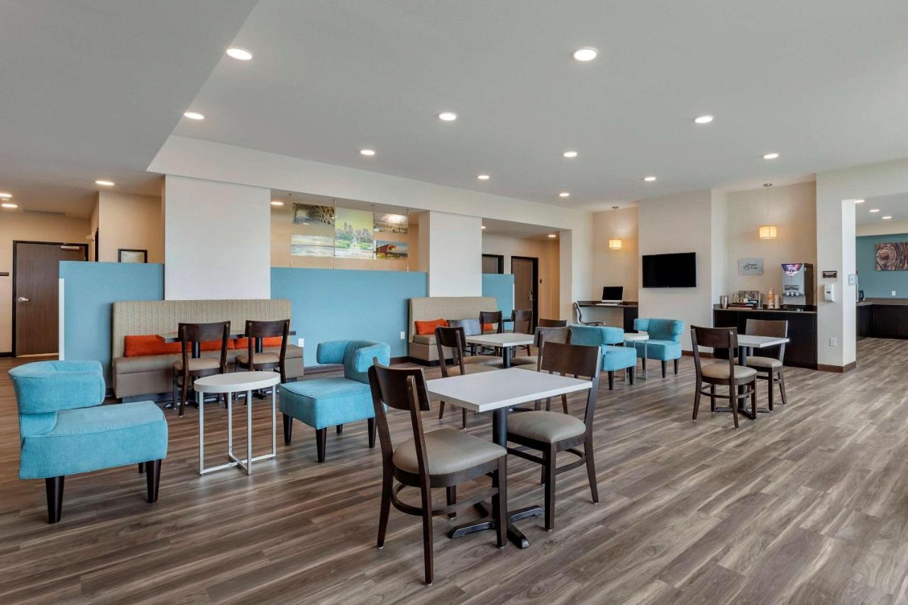 เมนสเตย์ สวีท วอคี - เวสต์ เด มอยส์ Hotel Waukee ภายนอก รูปภาพ