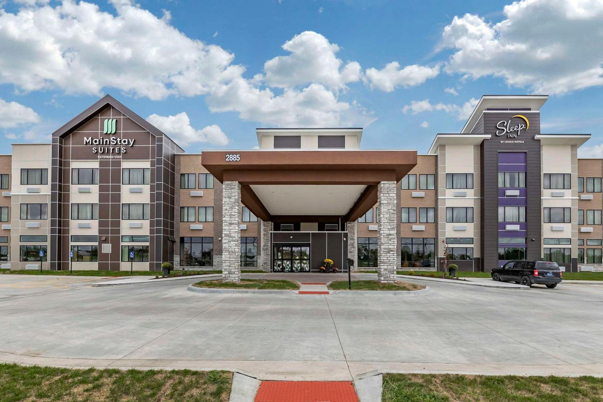 เมนสเตย์ สวีท วอคี - เวสต์ เด มอยส์ Hotel Waukee ภายนอก รูปภาพ